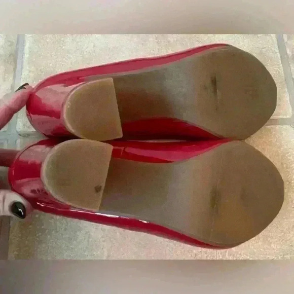 Vintage Daily Shoes Kelly Lip Stick Red, Mary Jane style 6 inch pumps; size 10 - Picture 4 of 7